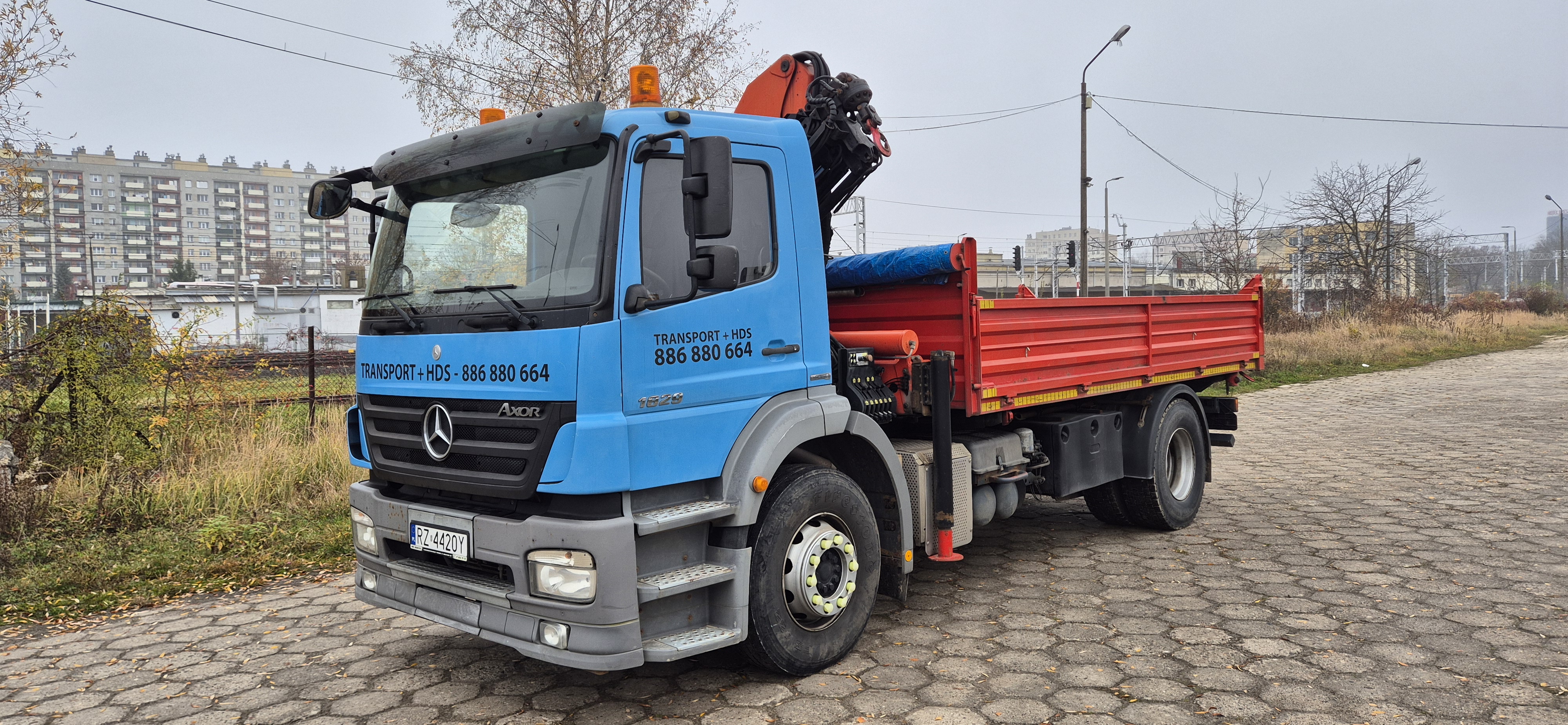 Ciężarówka HDS Mercedes z HDS